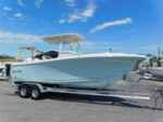 2024 Sailfish® 242 CC